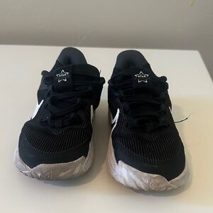 Nike Kids Black and White Sneakers
